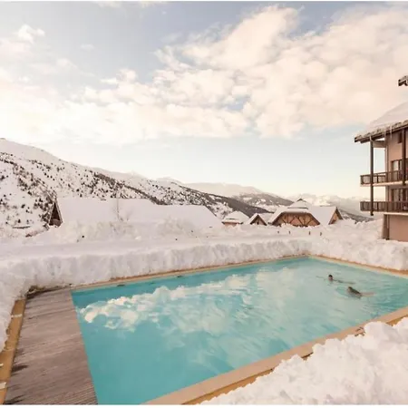 Apartment Le Chamois 512 Meuble Pour 5 Personnes Au Pied Des Pistes Domaine Galibier Thabor